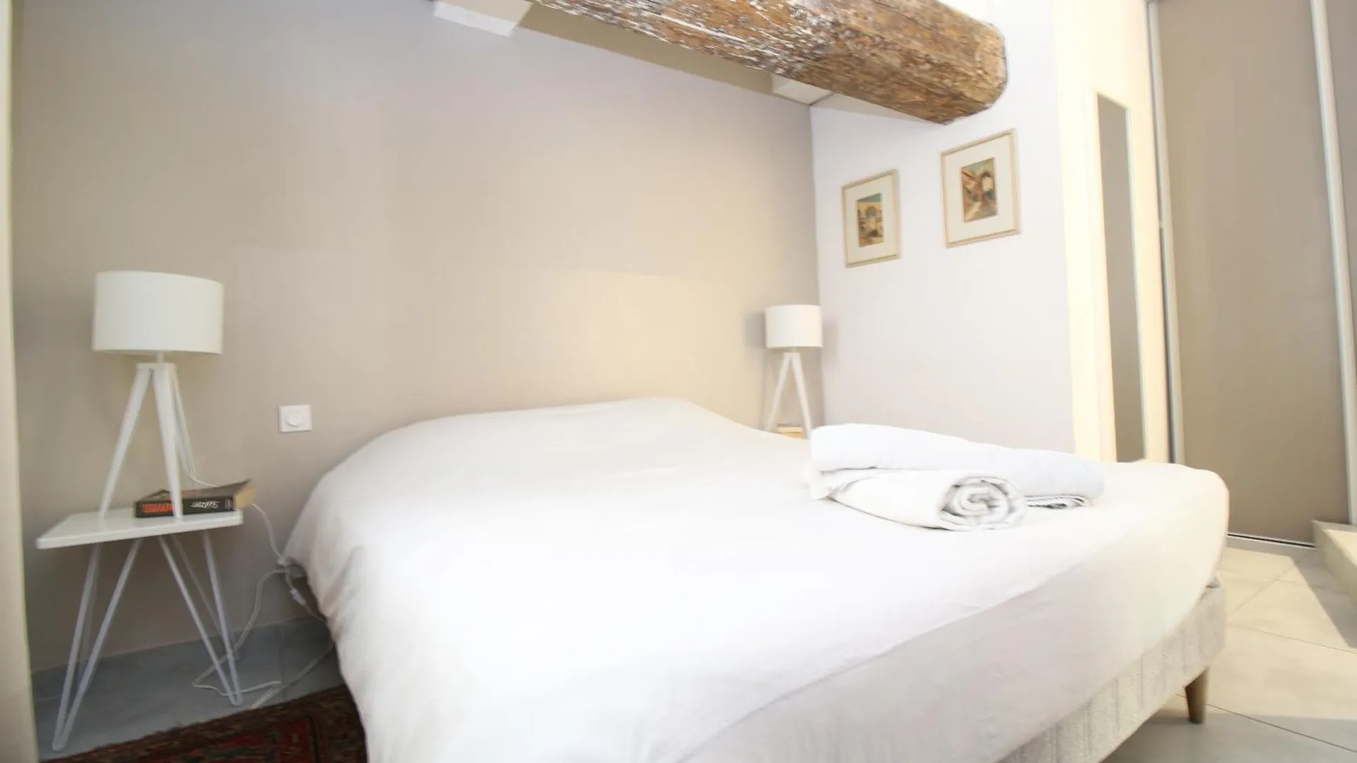 T3 Appartement Hypercentre Proche Commerce- Parking - 2 Chambres Wifi Gratuit Avignon